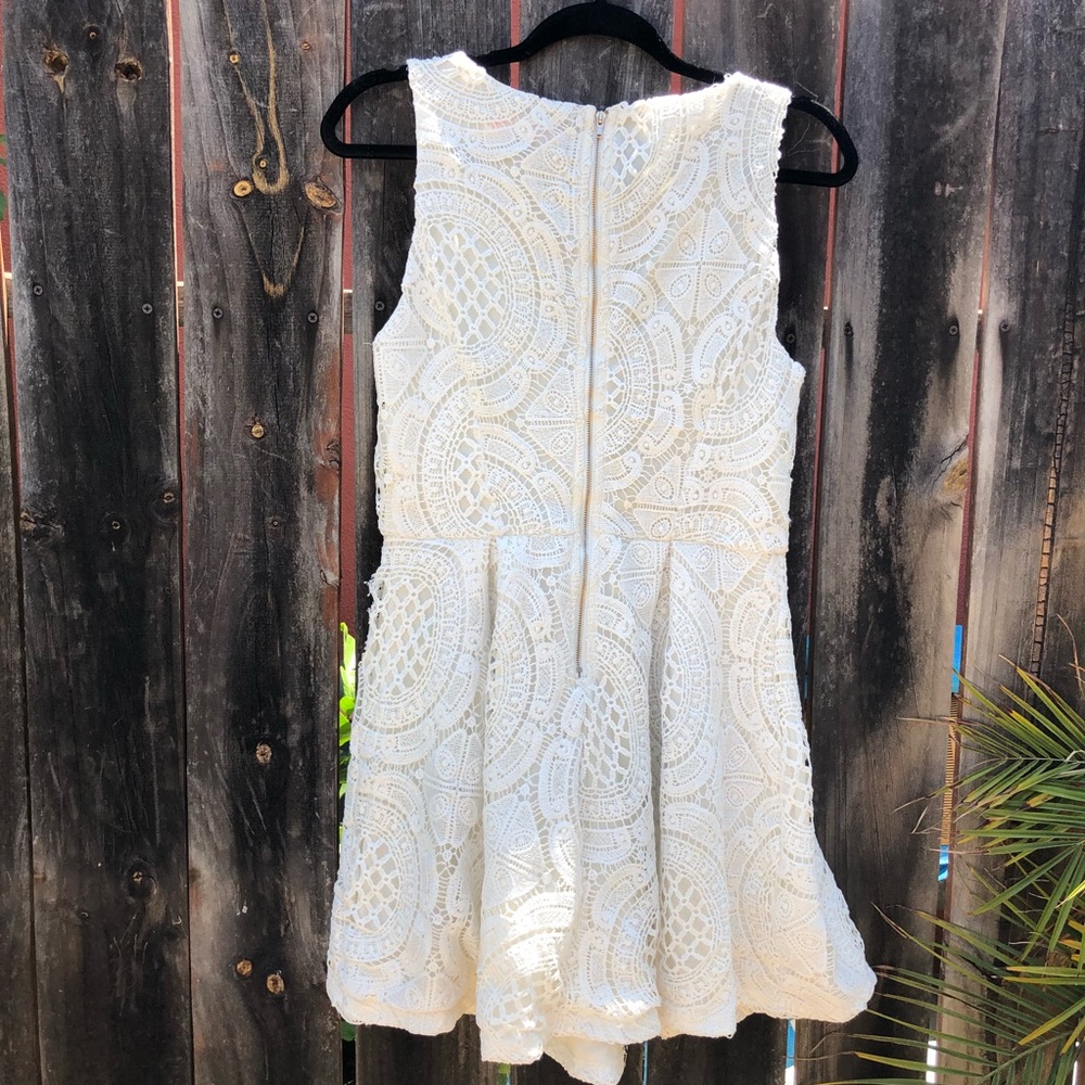 💐PRICE DROP 💐 Crochet Cream A-Line Dress 👗 - Picture 2 of 5